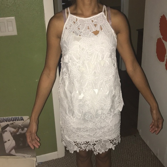 Beautiful white lace dress 3/4 sleeve - Picture 7 of 8